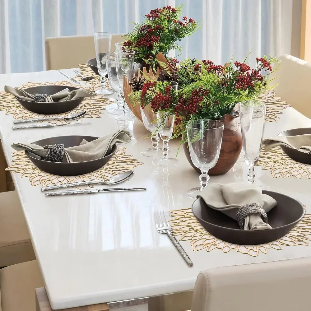 Set of 6 Round Holiday Placemats