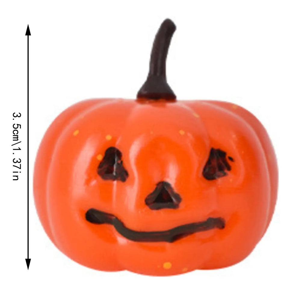 16 Mini Plastic Halloween Pumpkins